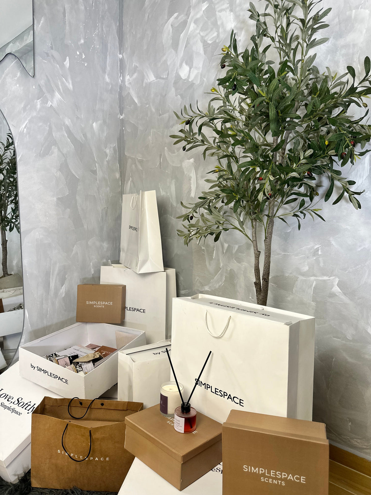 GIFT BOXES