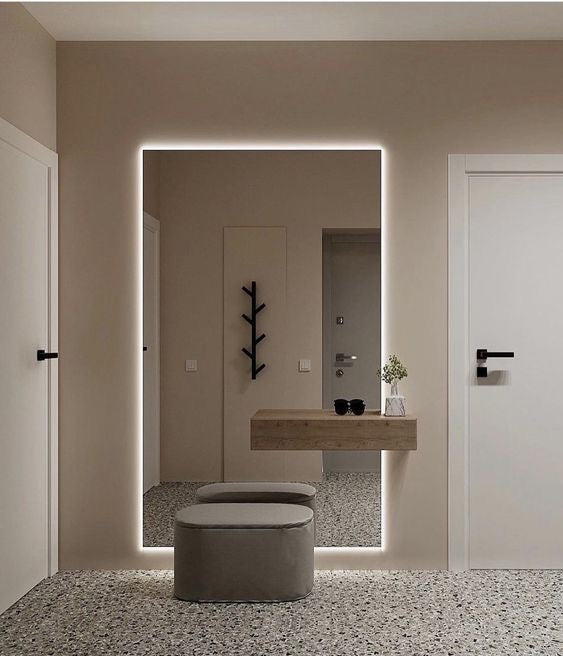Amore mirror